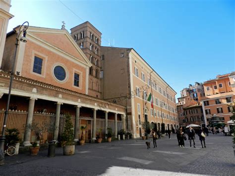 ysl roma piazza san lorenzo in lucina|Piazza di San Lorenzo in Lucina.. Roma .